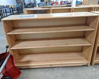 Wooden Bookshelf (30000E4136)