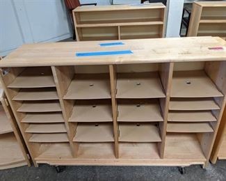 Wooden Bookshelf With Casters (3000E4133)