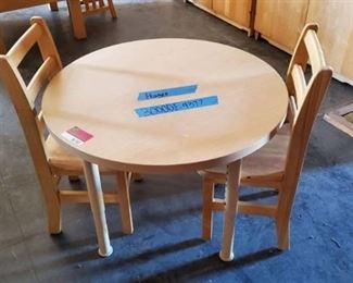 30in Wood Kids Table With 2 Chairs