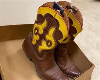 Pair of vintage cowgirl boots.  Size 7