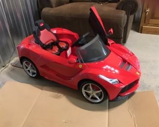 Remote controlled Kiddy Car (Like new)