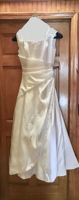 Lovely Wedding Dress used once!