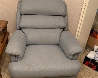 #35	Lazy-Boy Blue Recliner	 $75.00 	 call 256-603-4198 
