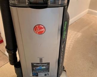 #82	wind tunnel hoover vaccummn	 $75.00 	 call 256-603-4198 
