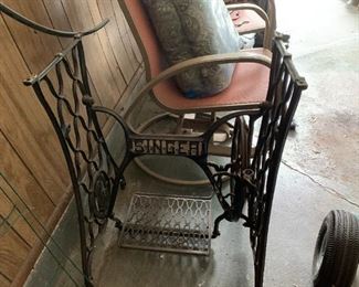 #88	Singer Black Metal Tredle Base	 $50.00 	 call 256-603-4198 
