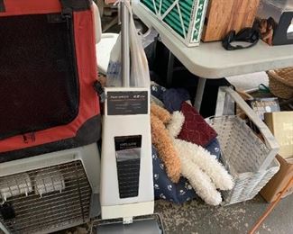 #100	Kolbenz Cleaning Machine - Buffer/Polisher	 $45.00 	 call 256-603-4198 
