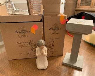 #116	willow tree manger stand 	 $40.00 	 call 256-603-4198 
#117	Willow tree angel of prayer with stand 	 $25.00 	 call 256-603-4198 
