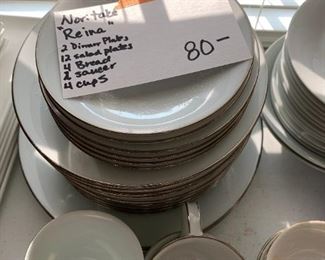 #138	KR	Noritake china Reina 2 dinner, 12 salad, 4 bread 2 saucer 4 cups 	 $80.00 	 call 256-603-4198 
