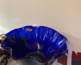#155	Blue milano glass Bowl	 $25.00 	 call 256-603-4198 
