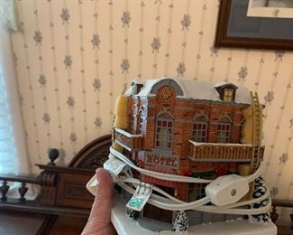 #165	Hawthorne Village 1st class hotel  A0635	 $20.00 	 call 256-603-4198 
