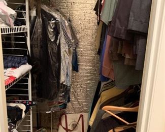 Size 10 women clothes                                                                          size Large men's clothes 