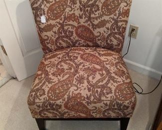 Retro slipper chair