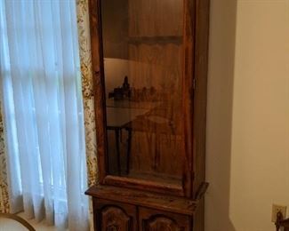 gun cabinet