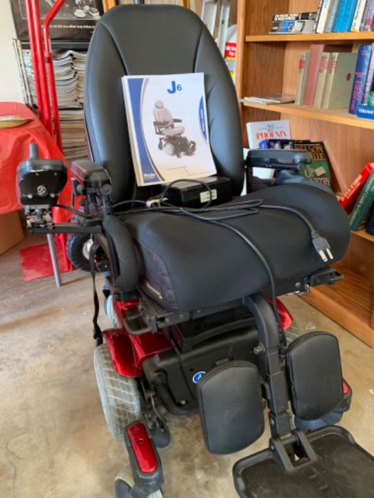 Power chair ....Looks new, only used once (per daughter)