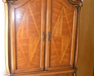 AICO-MICHAEL AMINI Armoire