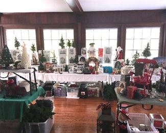 The Christmas Room - A Lot XMAS Treasures