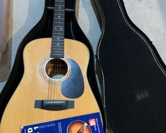 Guitar $85 with case