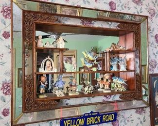 Tons of vintage/antique figurines 