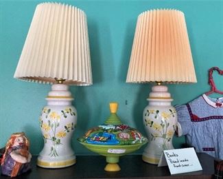 Matching lamps; toy top