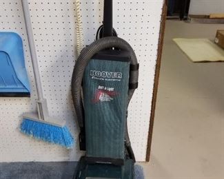 it's an older Hoover but it works great.