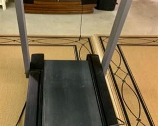 REDUCED!  $33.75 NOW, WAS $45.00........treadmill (J442)