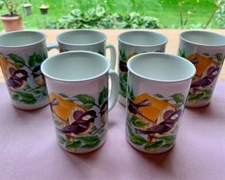 CLEARANCE  !  $4.00 NOW, WAS $12.00.......Set of 6 Bird Cups (J539)