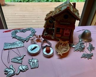 HALF OFF !  $7.00 NOW, WAS $14.00.......Birdhouse and more (J558)
