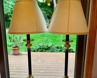 HALF OFF !  $6.00 NOW, WAS $12.00.......Pair of Lamps 30" tall (J561)