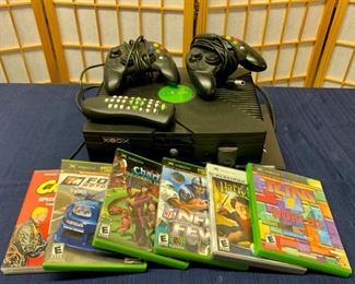 REDUCED!  $33.75 NOW, WAS $45.00..........XBOX and Games Lot (J180)