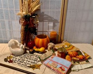 CLEARANCE  !  $3.00 NOW, WAS $10.00.......fall decor lot (J339)