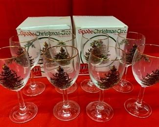 CLEARANCE  !  $6.00 NOW, WAS $24.00..........set of 8 Spode Christmas Tree Glasses with boxes (J395)