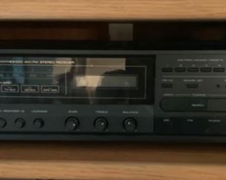 REDUCED!  $37.50 NOW, WAS $50.00.................Optimus Digital Synthesized AM/FM Stereo Receiver (J612)