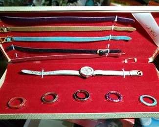 LOADS OF WATCHES AND JEWELRY