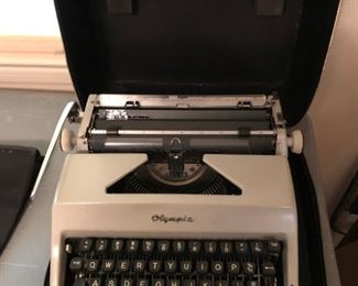 OLYMPIA TYPEWRITER - EXCELLENT CONDITION