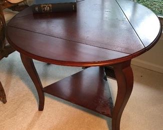 Drop Leaf Sides Triangle Shaped End Table
