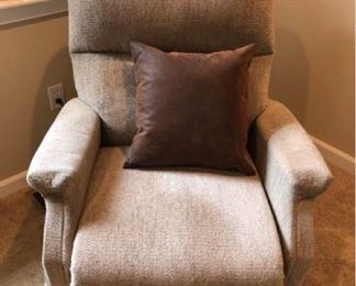Pride Lift and Recliner Chair