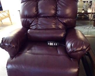 lift chair, almost new