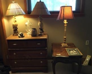 3 drawer chest, lamps, end table