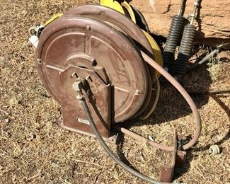 Air hose reel