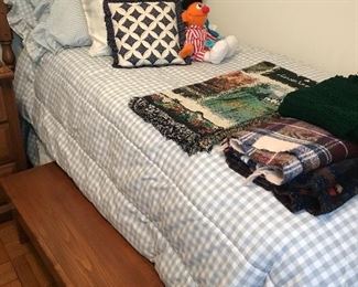 Twin bed, bench