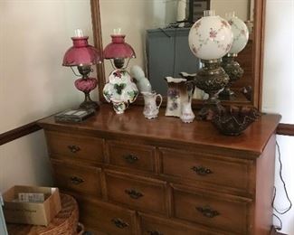 Maple dresser with mirror