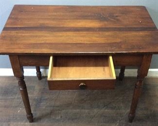 ANTIQUE TABLE w 1 DRAWER