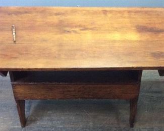 ANTIQUE WOOD BENCH/SIDE TABLE PEG