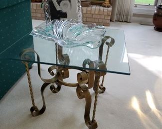 end table, matching coffee table