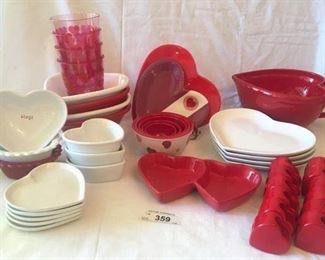 GREAT COLLECTION OF HEART SHAPED PIECES