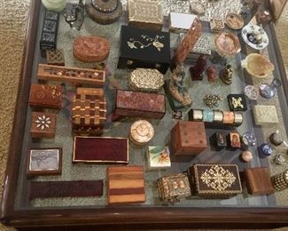 Vintage Boxes Assortment