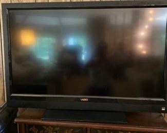 42 Vizio TV