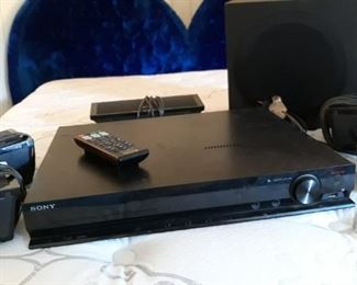 Sony DVD Player with 6 Speaker Surround Sound Remote