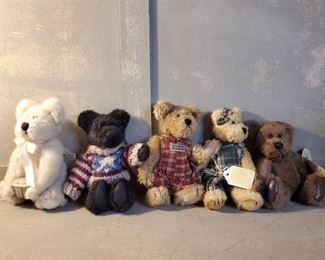 Lot of 5 Miniture Boyds Bears - See Photos for Names