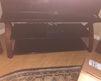 TV stand fits 65" TV